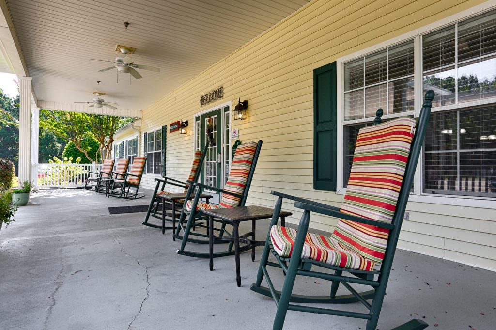 Country Cottage Decatur - Rocking chairs on front porch
