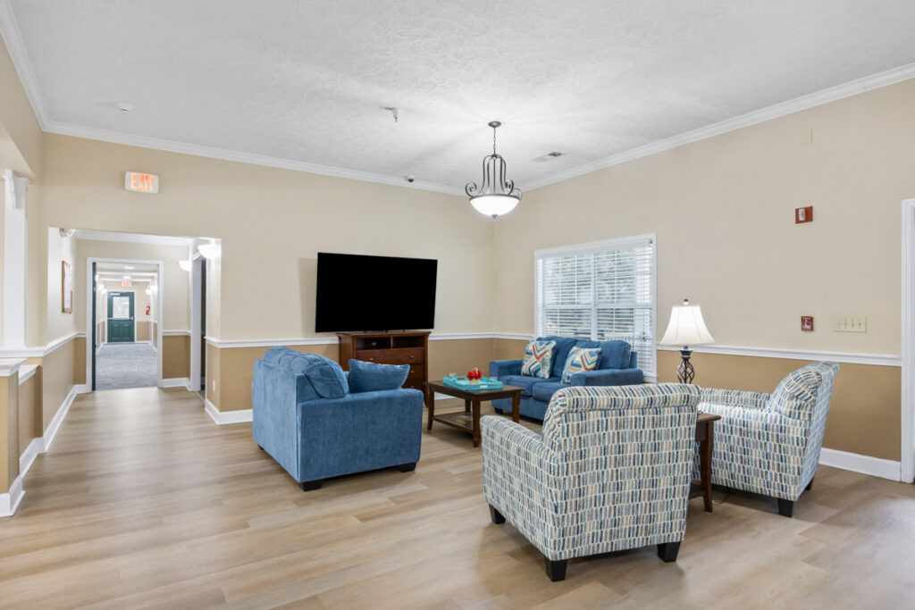 Country Cottage Decatur- Common area 2