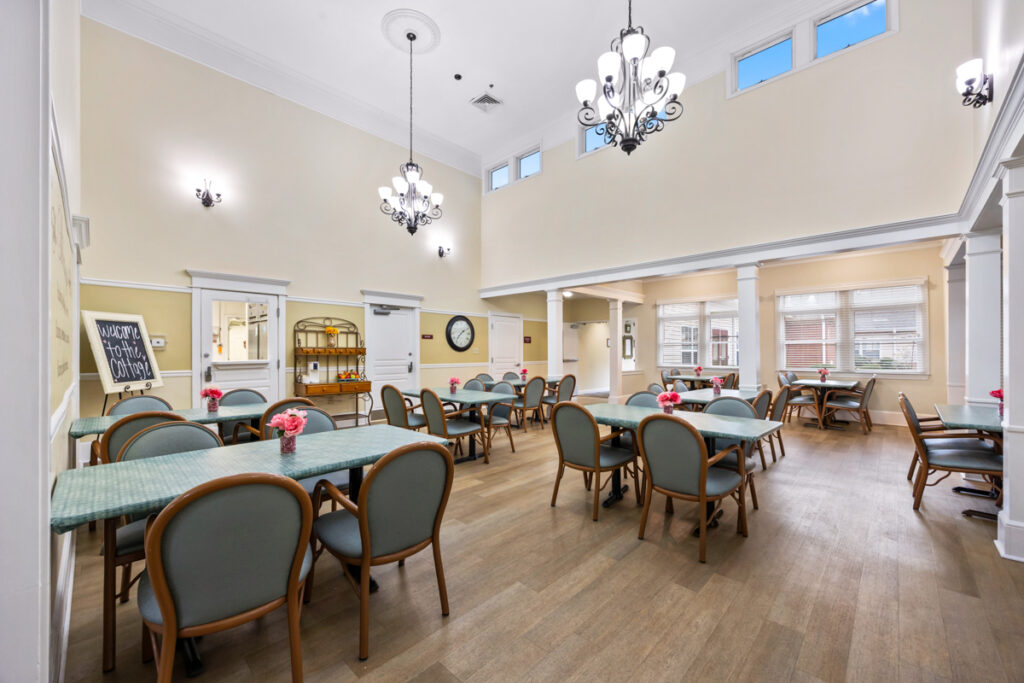 Columbia Cottage Hartselle - dining area