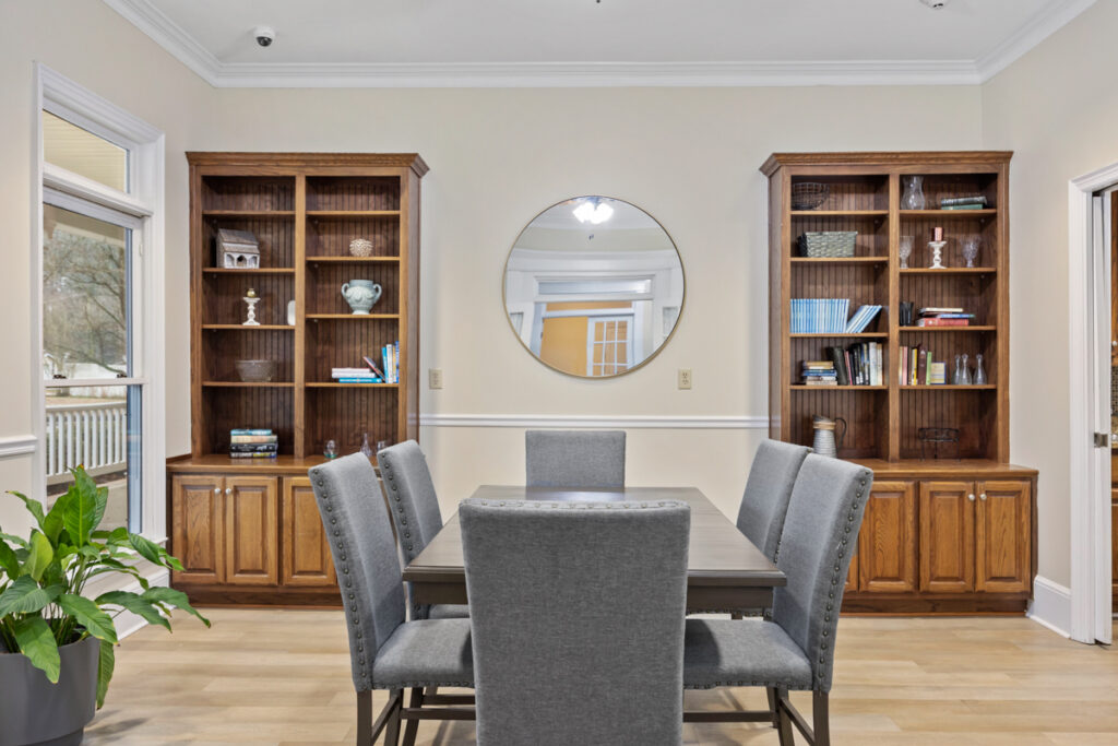 Columbia Cottage Hartselle- private dining area